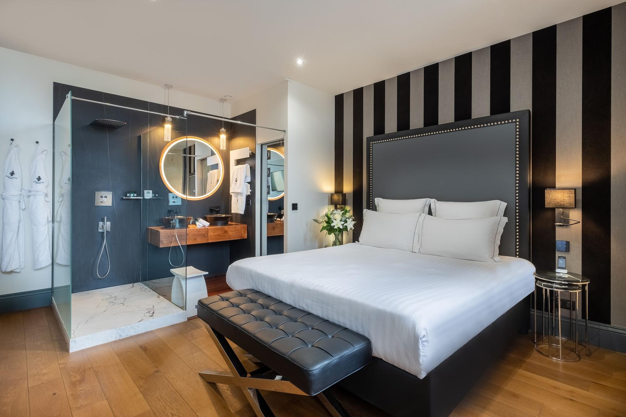 Le Palais Gallien Hotel & Spa Burdeos Exterior foto A room at the hotel