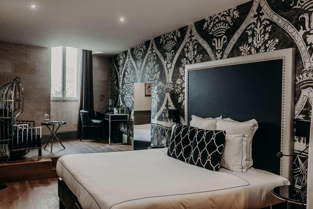 Le Palais Gallien Hotel & Spa Burdeos Habitación foto A room at the hotel